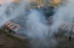 İtfaiye Çocukları Alevlerin Arasından Çıkardı