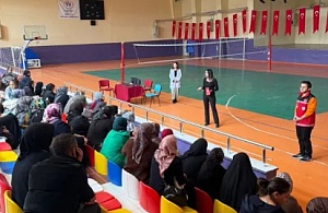 Sarıkamış’ta Ailelere Yönelik “Okul ve Aile” Eğitimi Düzenlendi