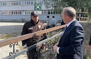 Kars Valisi Ziya Polat Okullardaki Güvenlik Tedbirlerini Yerinde İnceledi