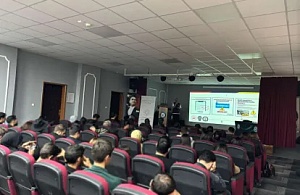 Kars Emniyetinden 550 Öğrenci ve Akademisyene Siber Güvenlik Eğitimi