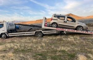Iğdır'dan Kars'a gelen otomobil devrildi: 1 yaralı