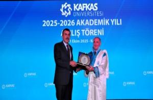 Milli Eğitim Bakanı Yusuf Tekin açılışlar için Kars'ta