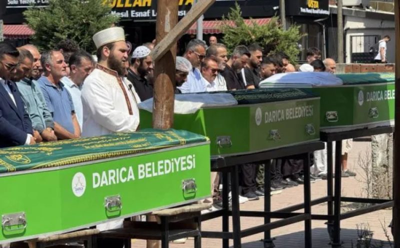 Kars’ta Yaşayan Babanın 3 Evladı Denizde Can Verdi