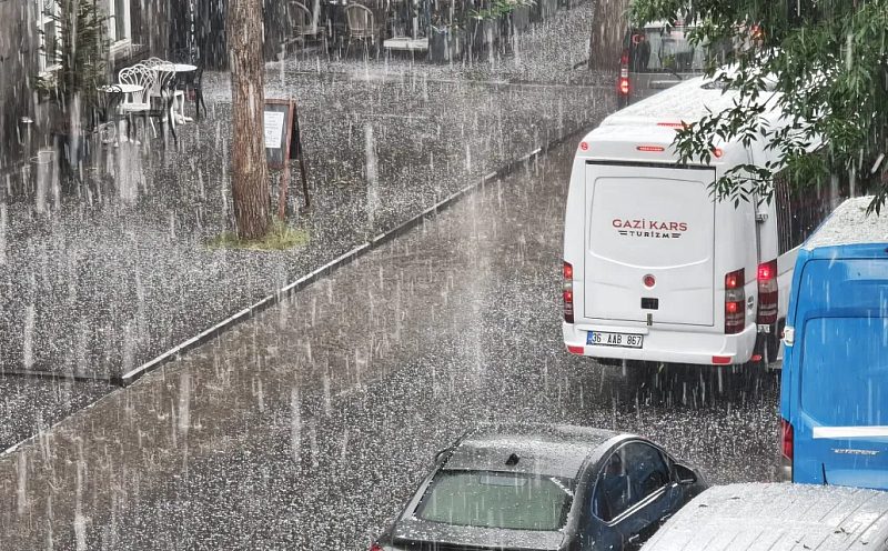 Sağanak ve Dolu Etkili Oldu