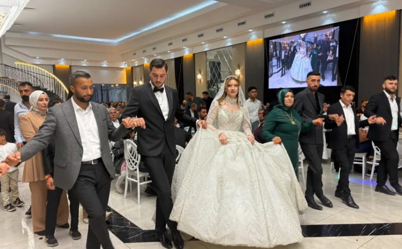 Babir ve Budak Ailelerinin Mutlu Günü: Mülkiye ve Onur Dünyaevine Girdi