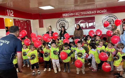 İtfaiye Müdürlüğü Minik Misafirlerini Ağırladı