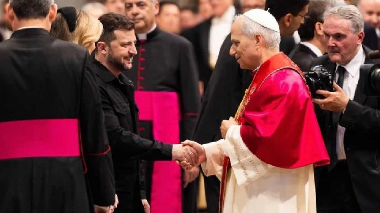 Yeni Papa Görev Başında: 14. Leo