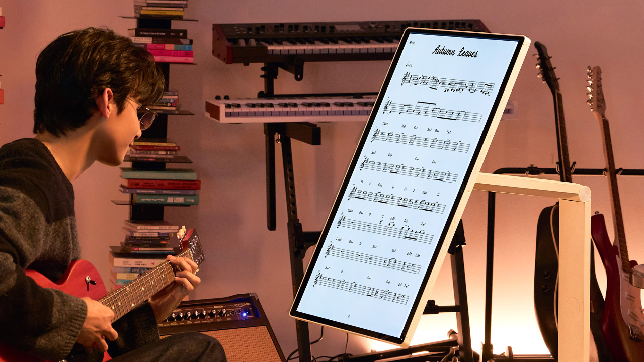 LG Smart Monitor Swing