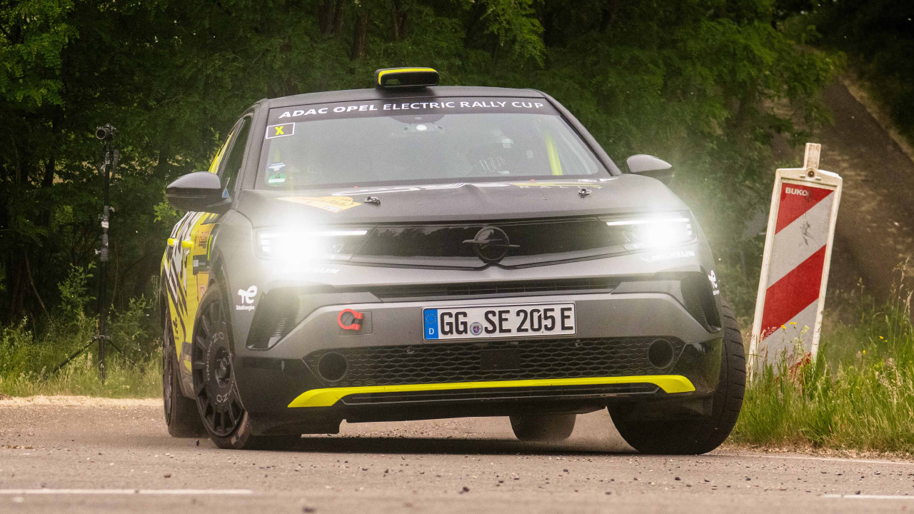 Elektrikli Opel Mokka GSE Rally