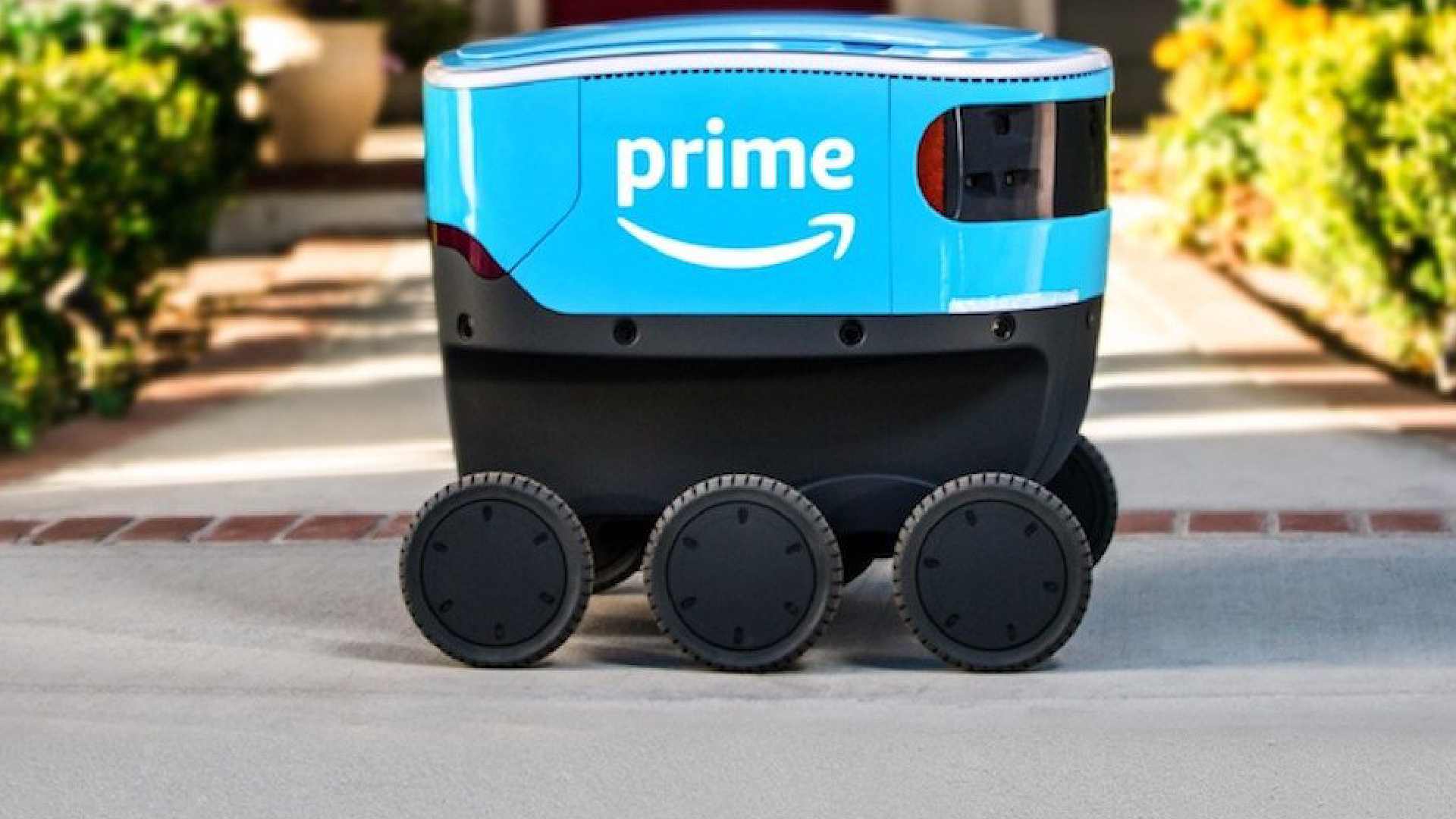 Amazon, insansı robot ile kargo teslimatı