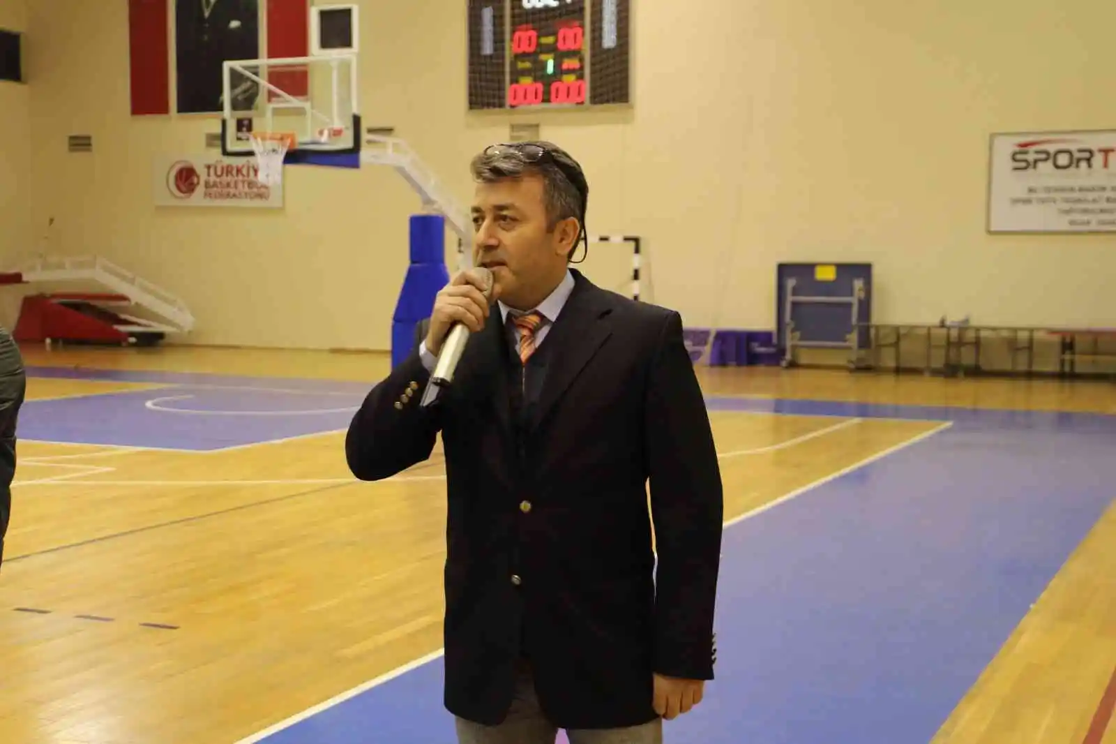 100. Yıl Cumhuriyet Voleybol Turnuvasının açılışı yapıldı