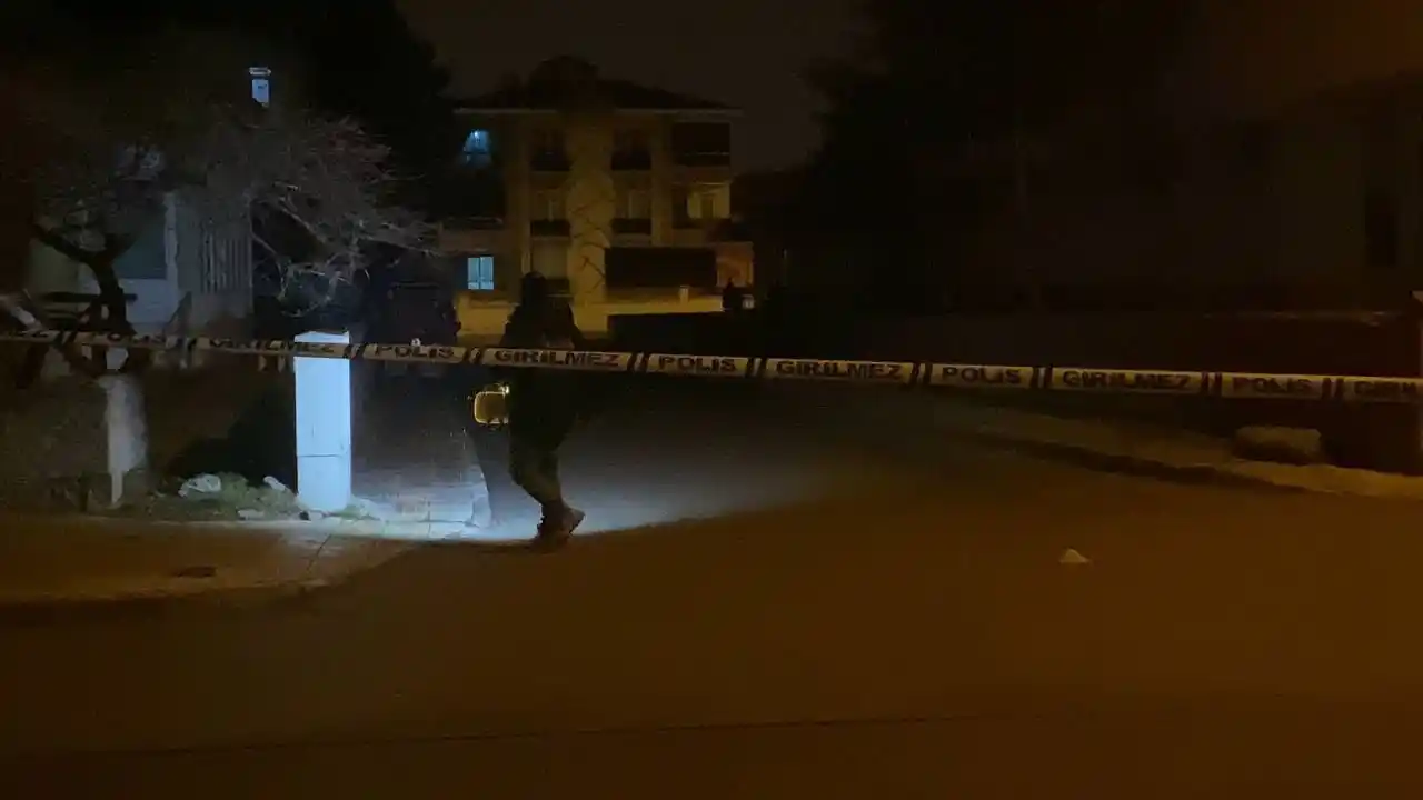 Abisini ve kuzenini pompalı tüfekle vurup firar etti