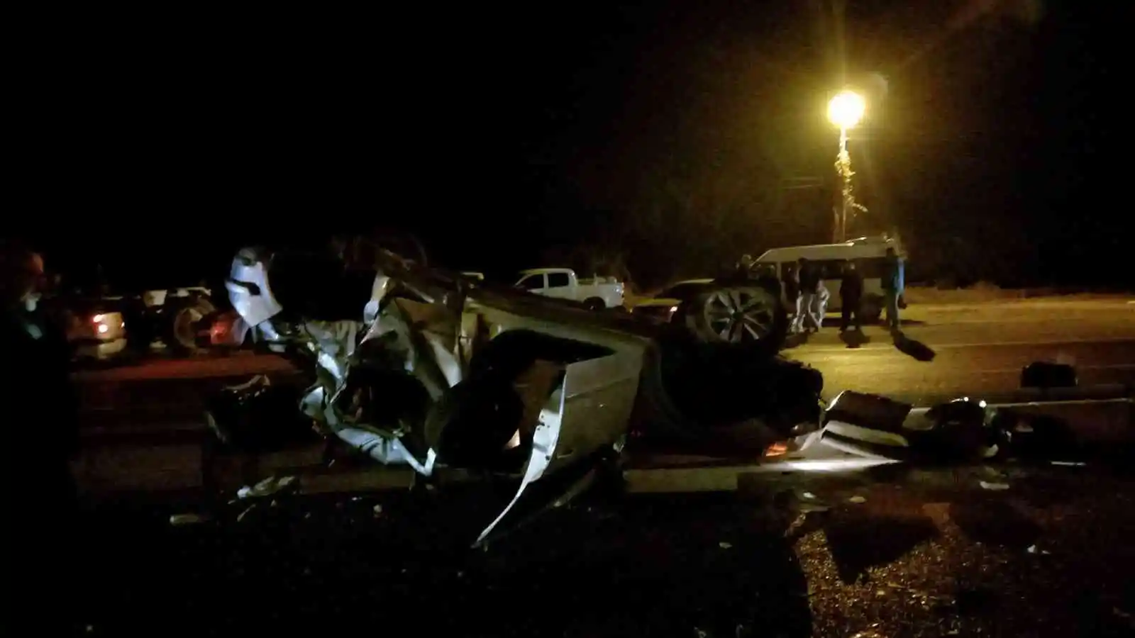 Adana’da yolcu minibüsü ile otomobil çarpıştı: 13 yaralı