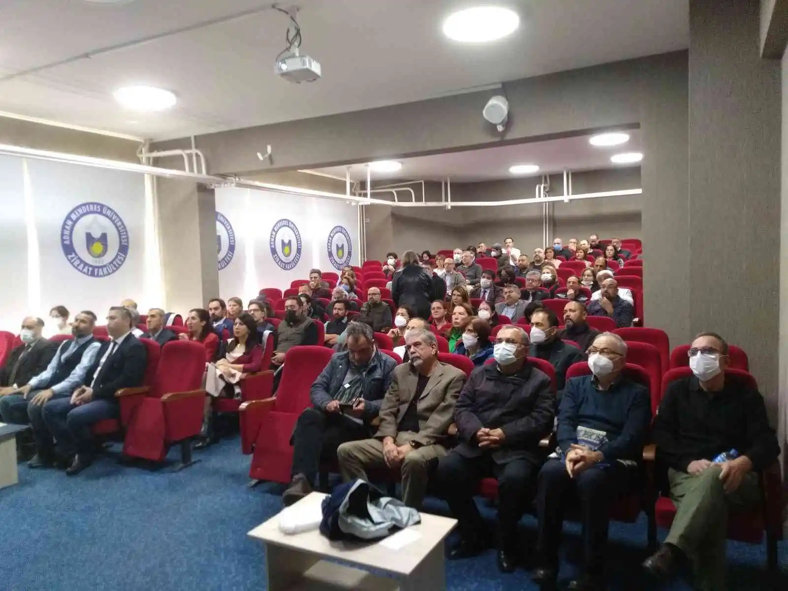 ADÜ Ziraat Fakültesi 2022 Genel Akademik Kurulu Toplantısı gerçekleştirdi
