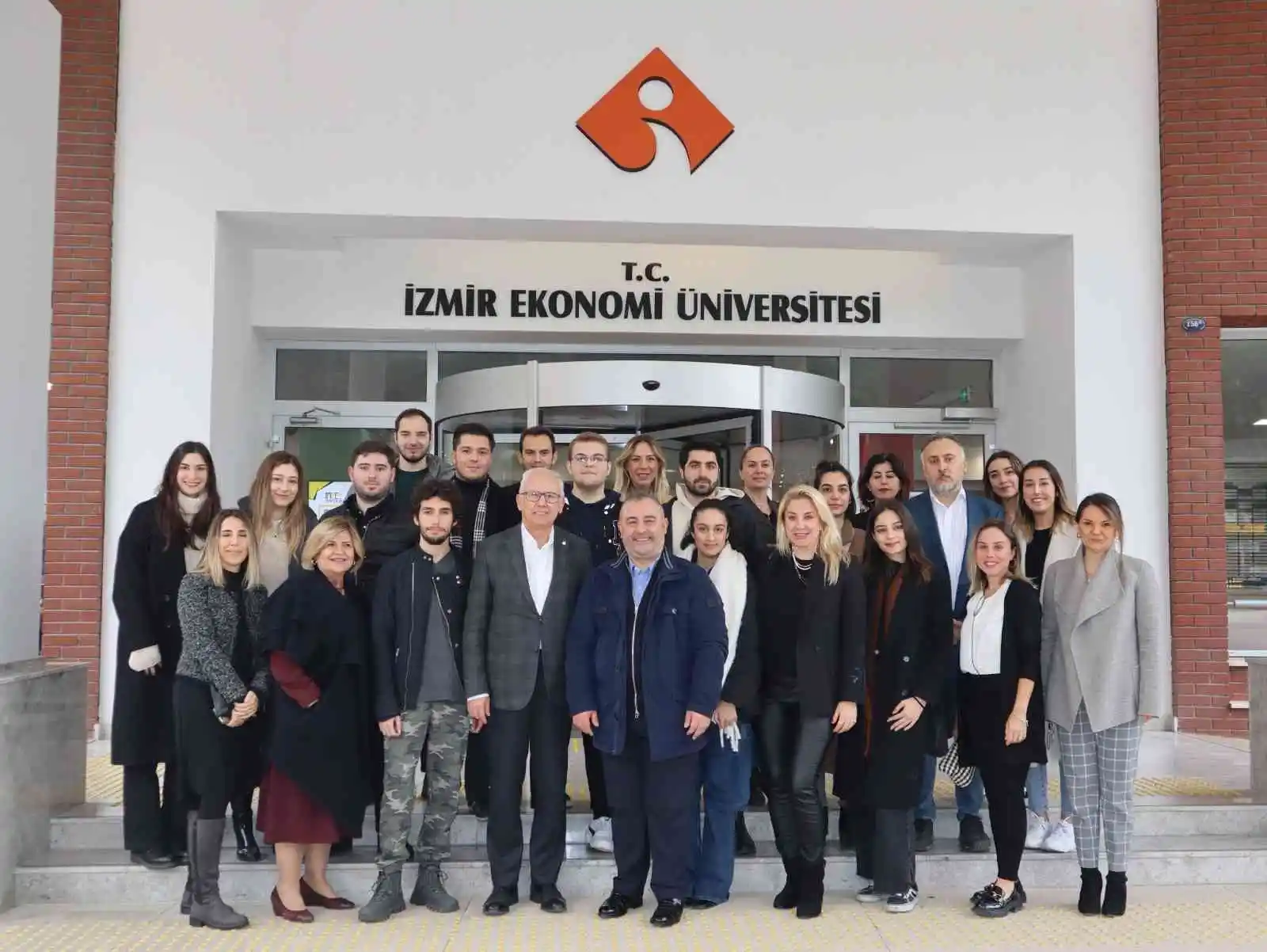 ‘Aile bursu’ 78 gence ulaştı