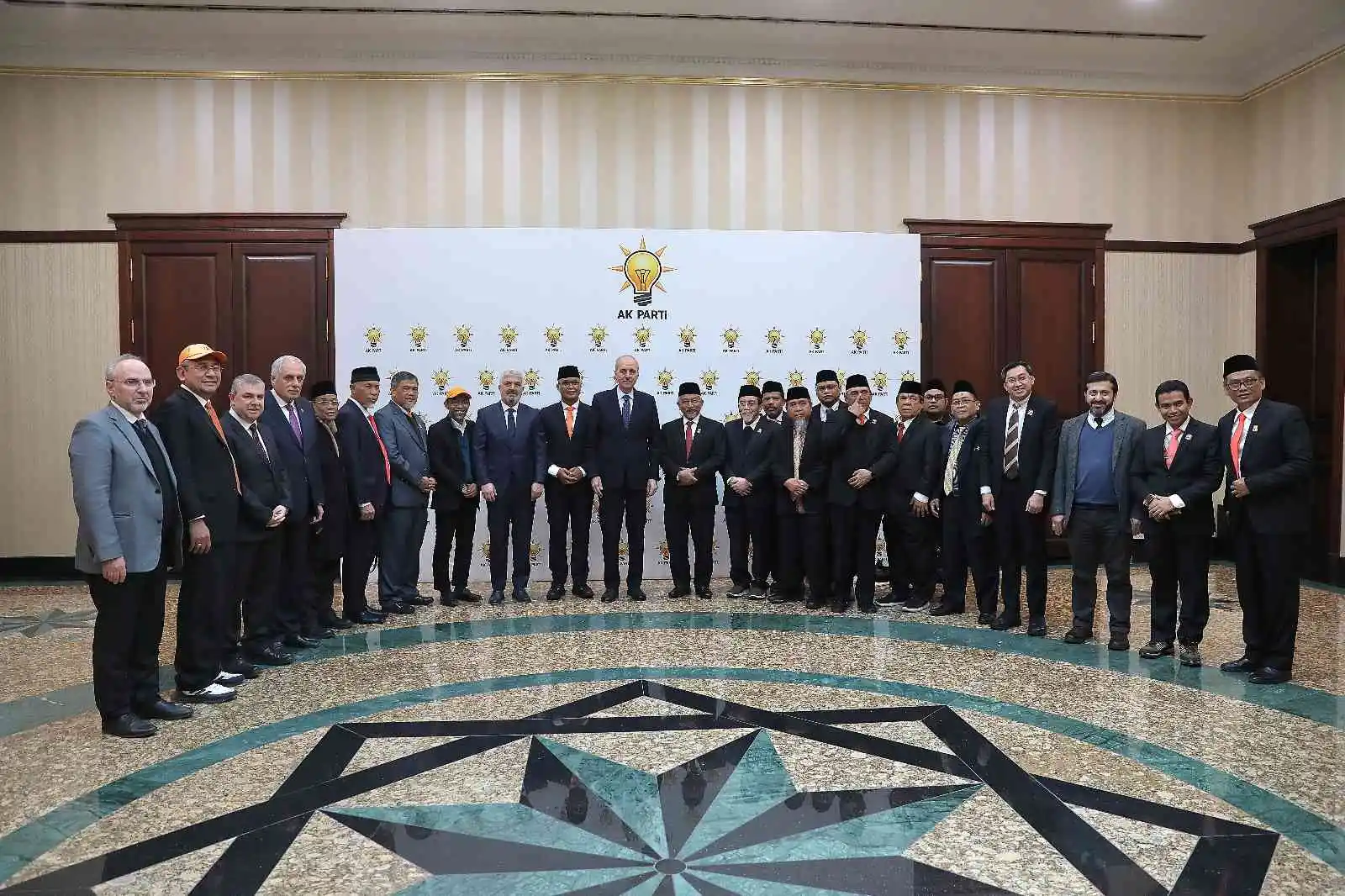 AK Parti Genel Başkanvekili Kurtulmuş, Endonezya Adalet ve Refah Partisi Genel Başkanı Syaikhu ve beraberindeki heyeti kabul etti
