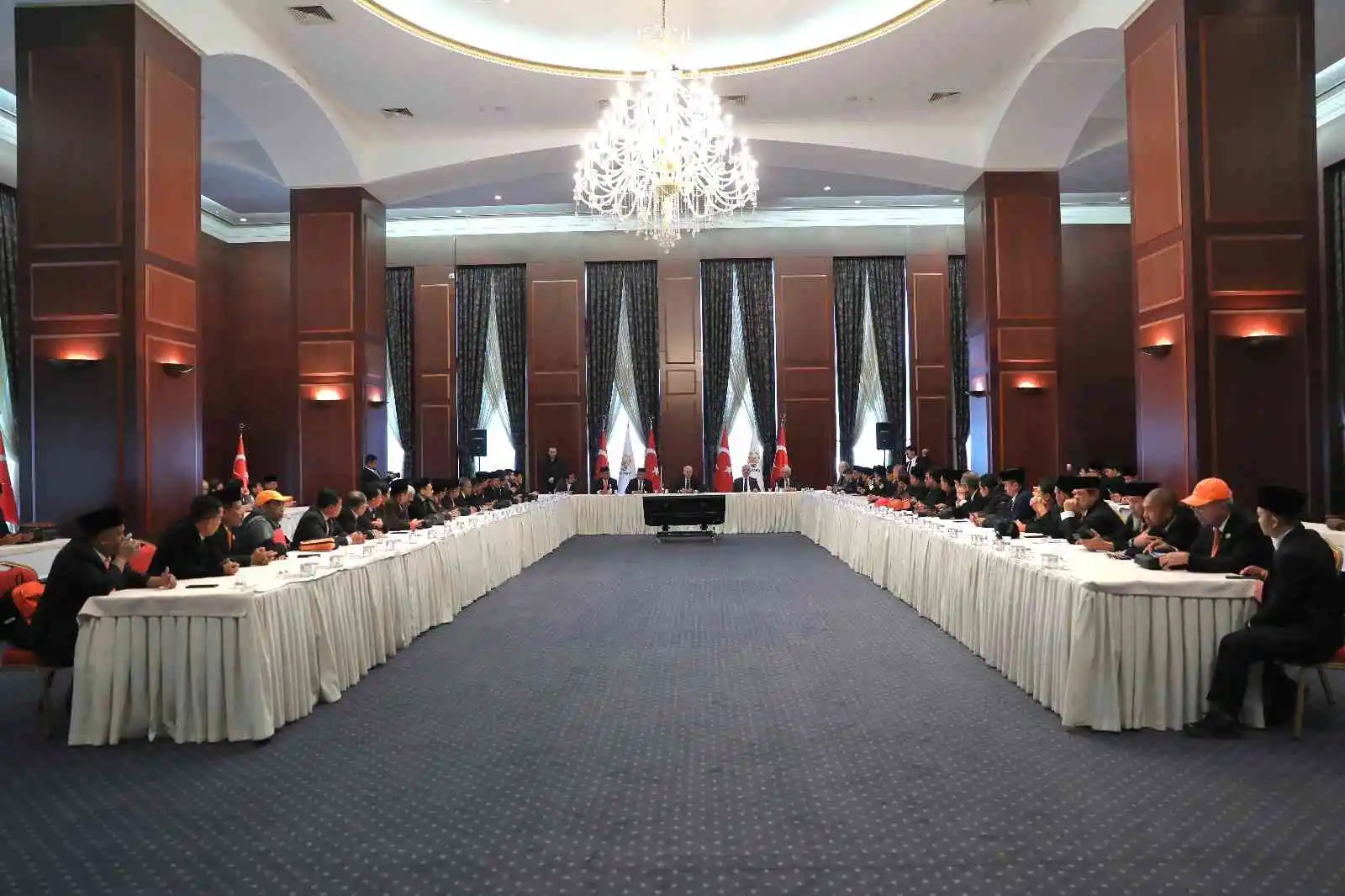 AK Parti Genel Başkanvekili Kurtulmuş, Endonezya Adalet ve Refah Partisi Genel Başkanı Syaikhu ve beraberindeki heyeti kabul etti
