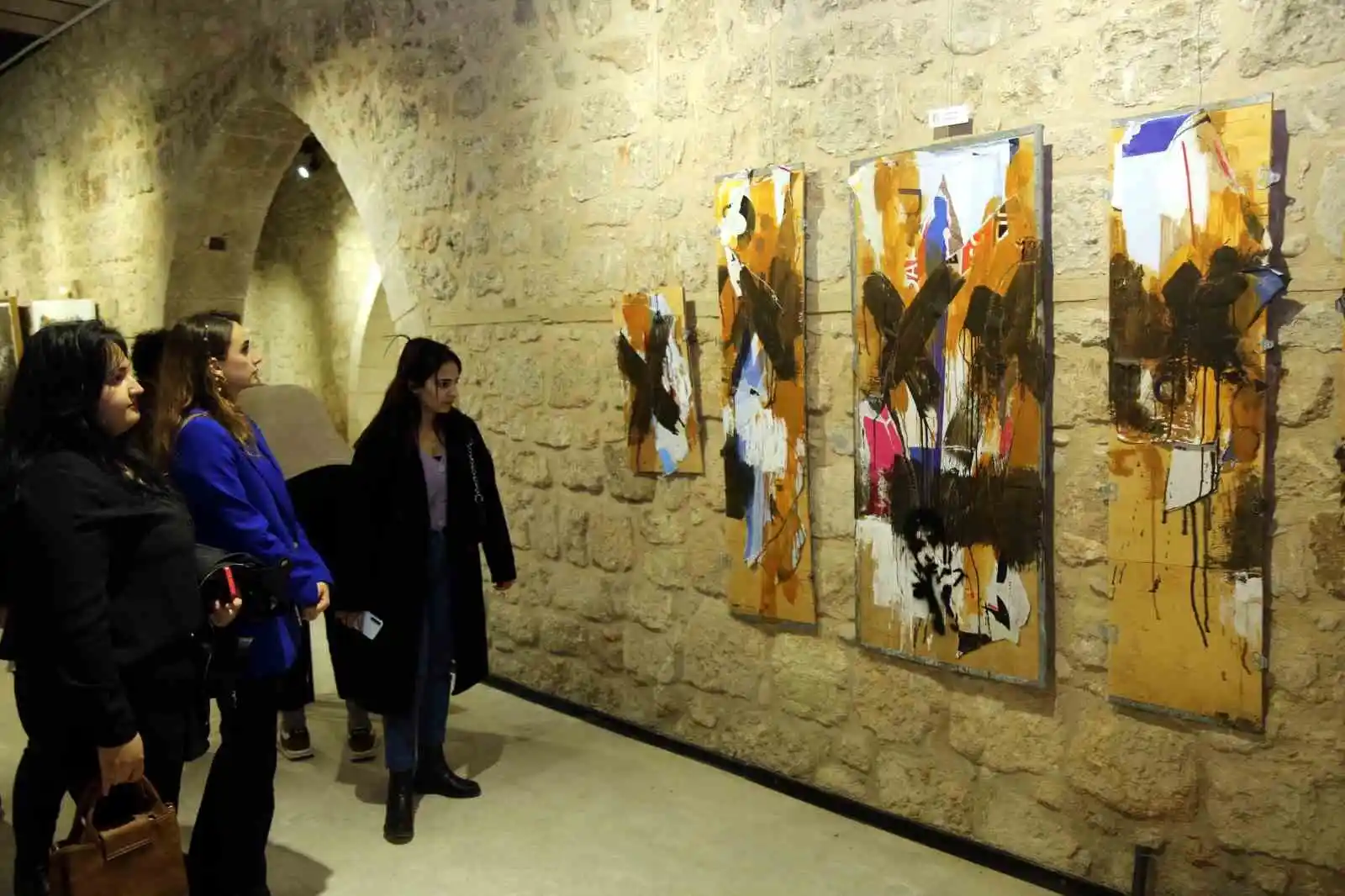 Akdeniz Sanat Galerisine yoğun ilgi
