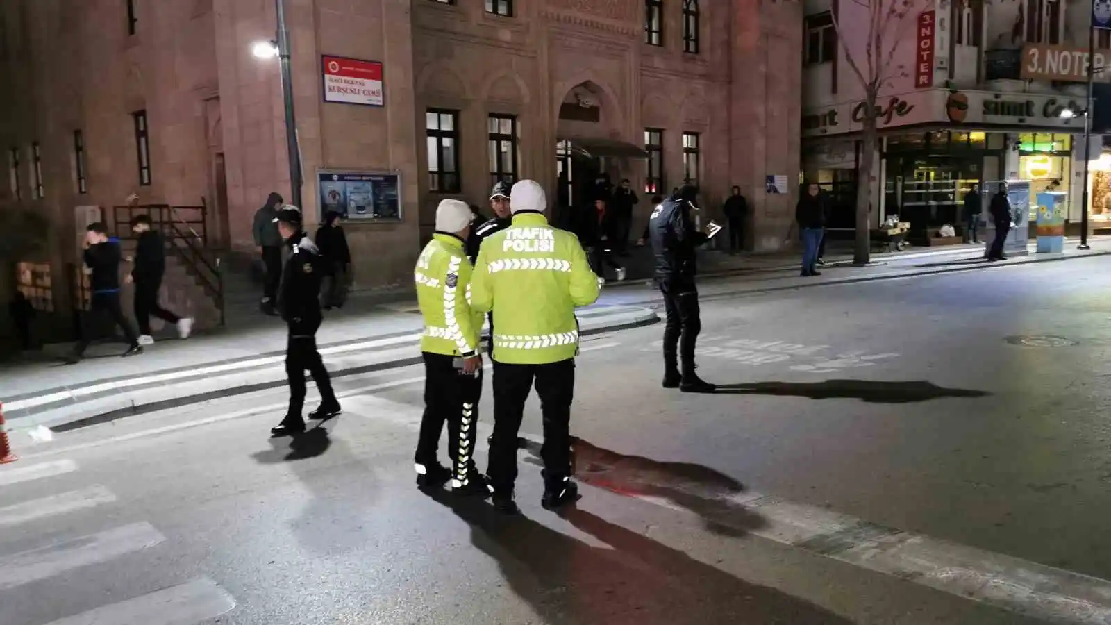Aksaray’da Çevik Kuvvetten ’şok’ denetim