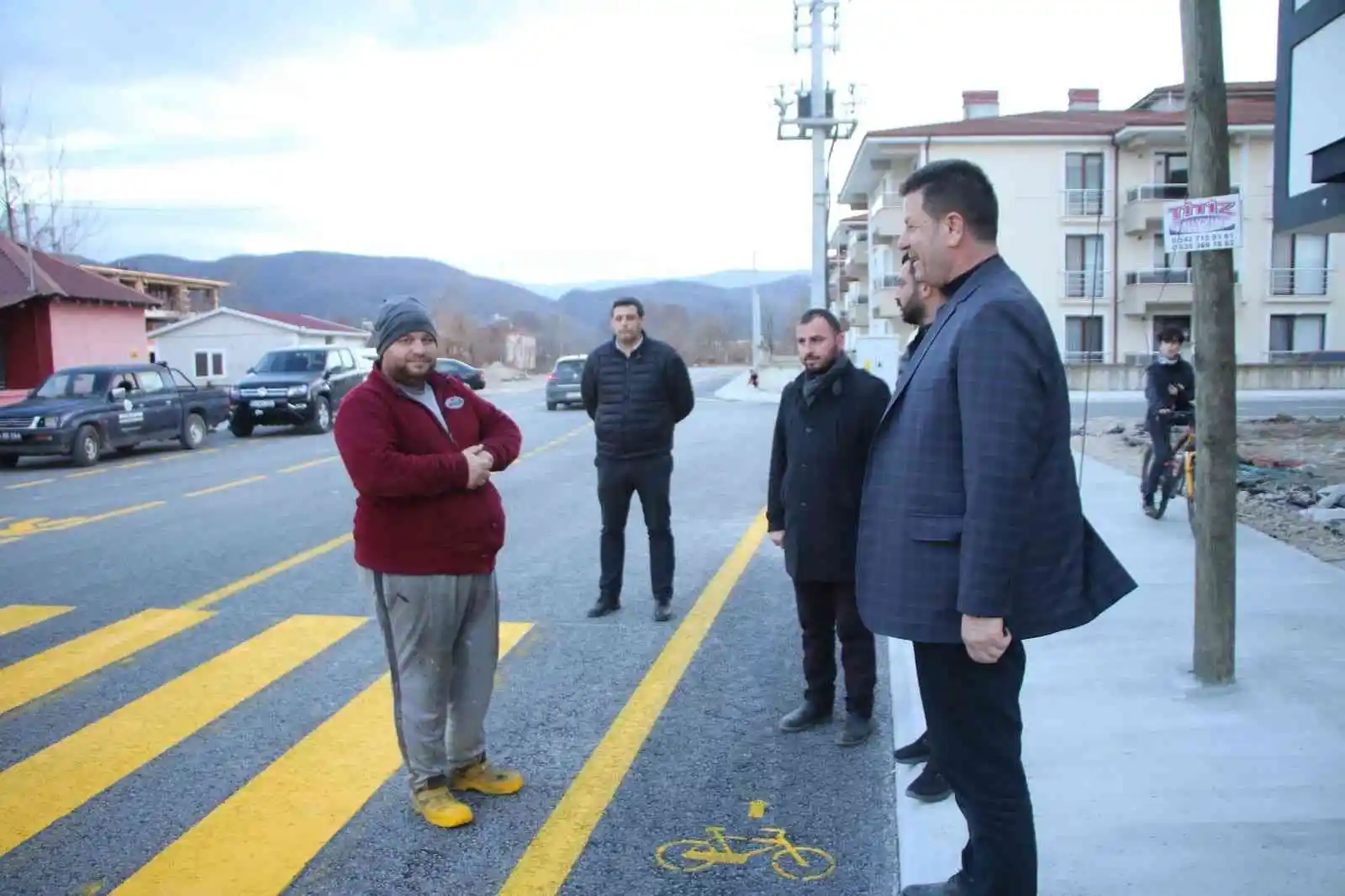 Akyazı’nın sokakları güzelleşmeye devam ediyor