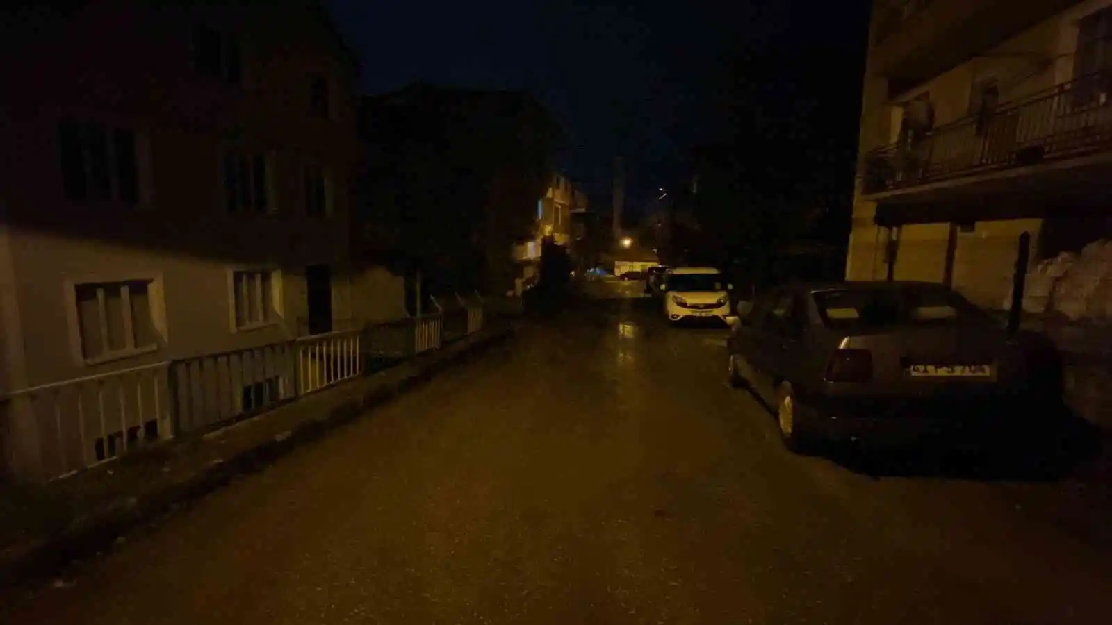 Anestezi teknikeri genç evinde ölü bulundu