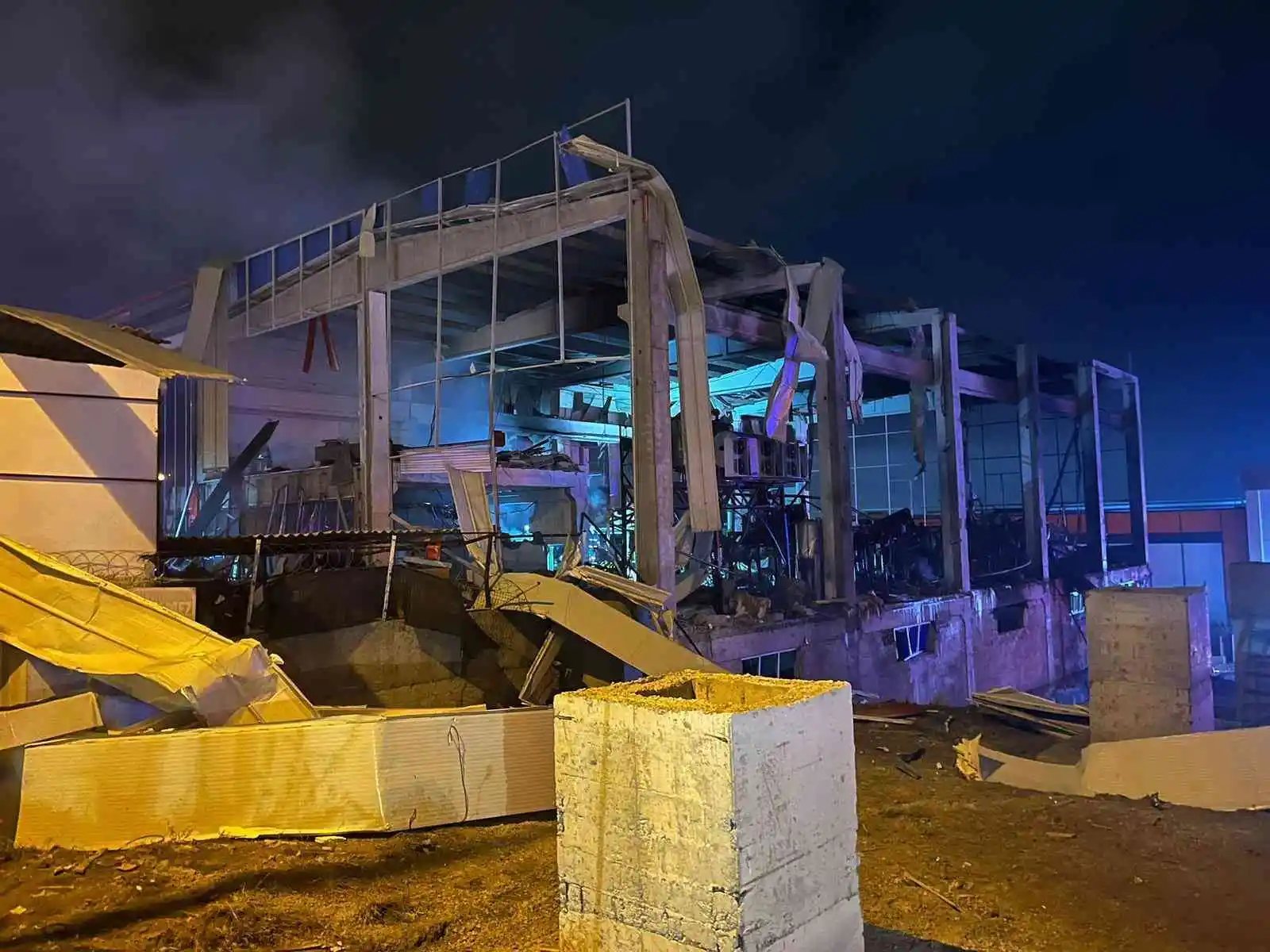 Ankara’da fabrika yangını: 2 yaralı