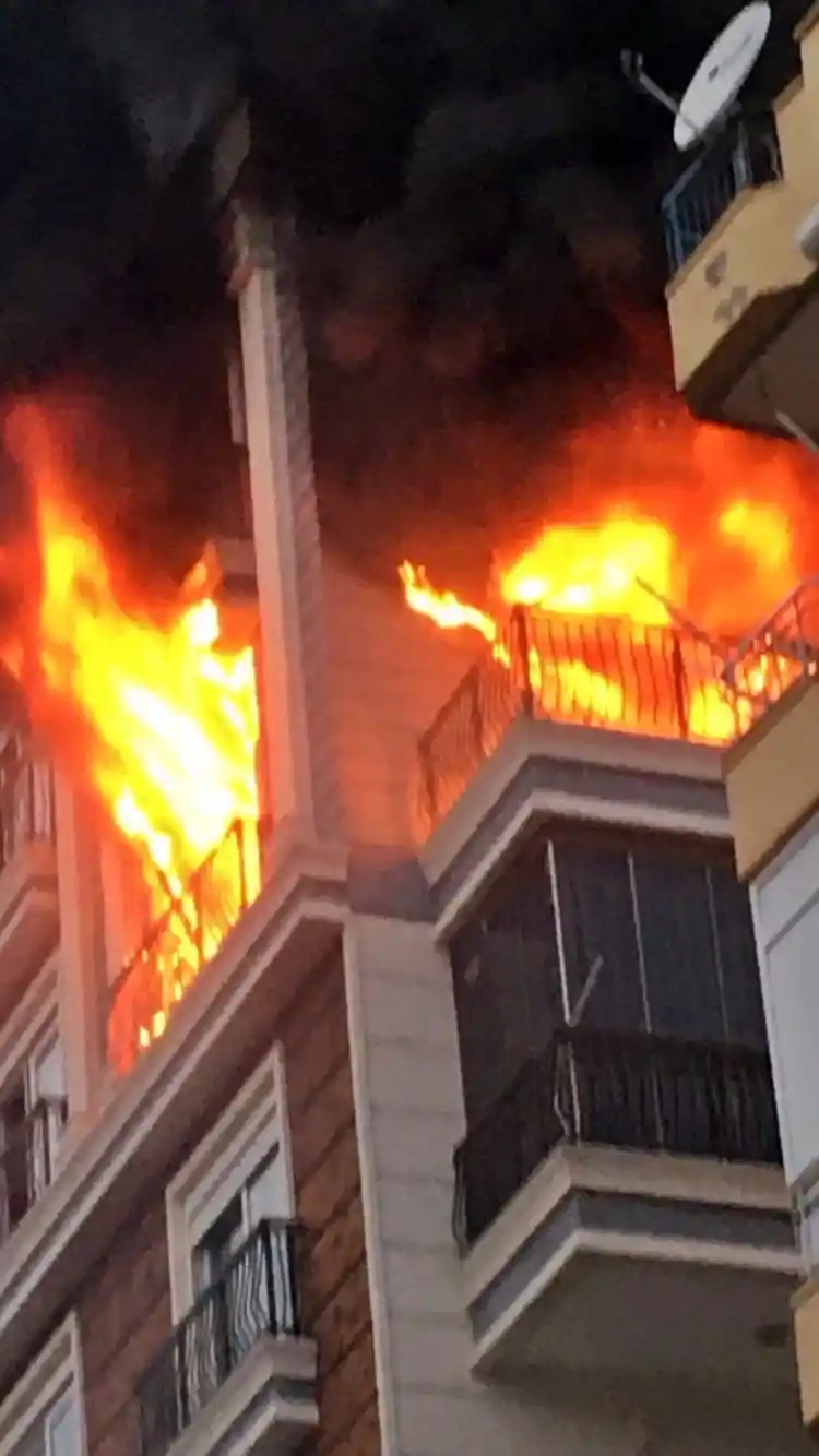 Antalya’da evde yangın faciası: 2 ölü