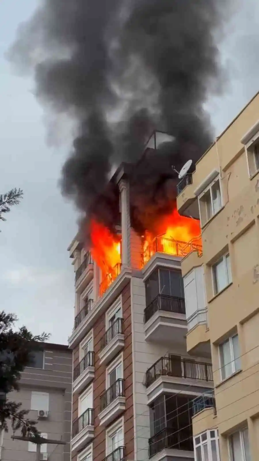 Antalya’da evde yangın faciası: 2 ölü