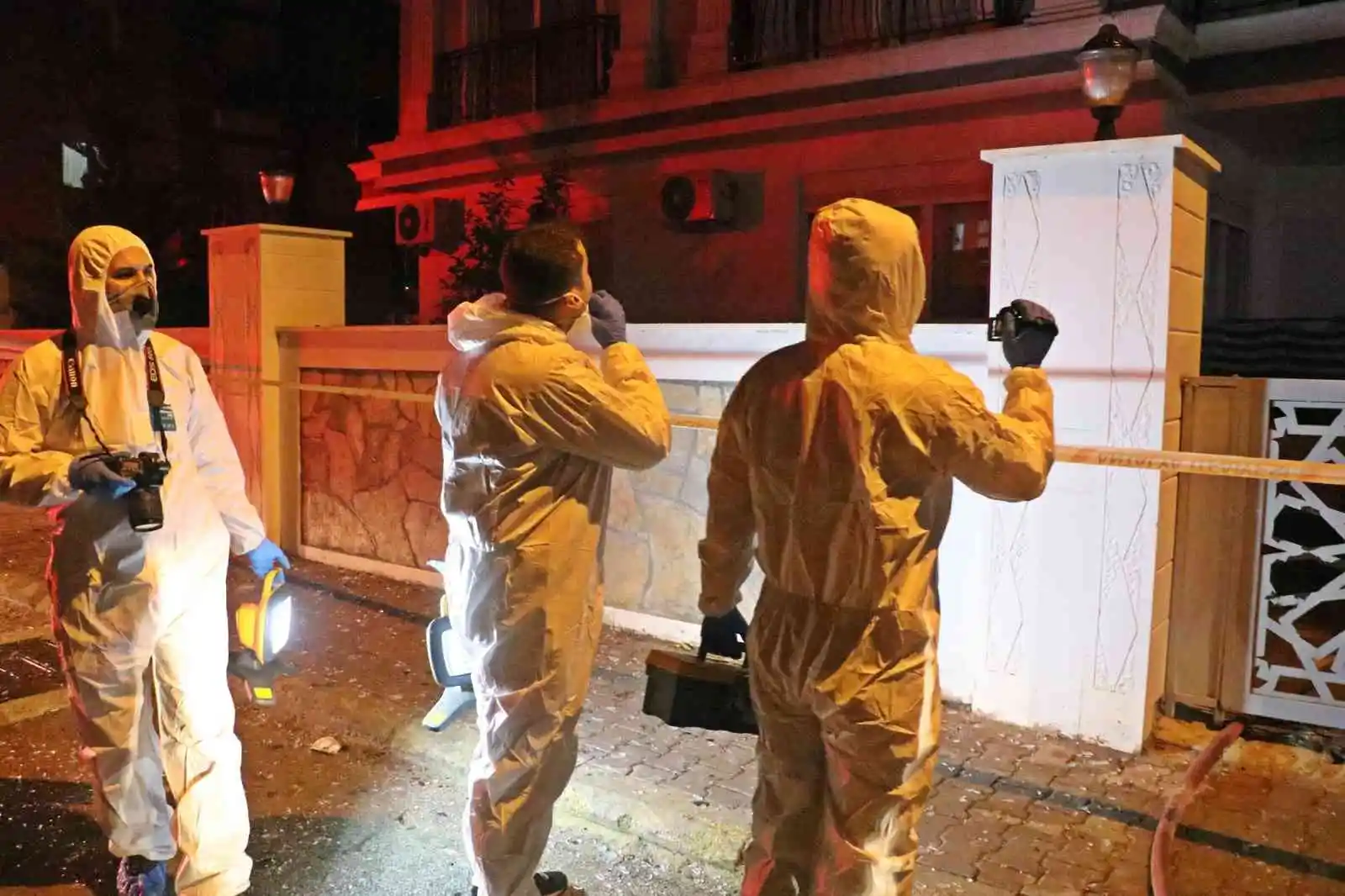 Antalya’da evde yangın faciası: 2 ölü