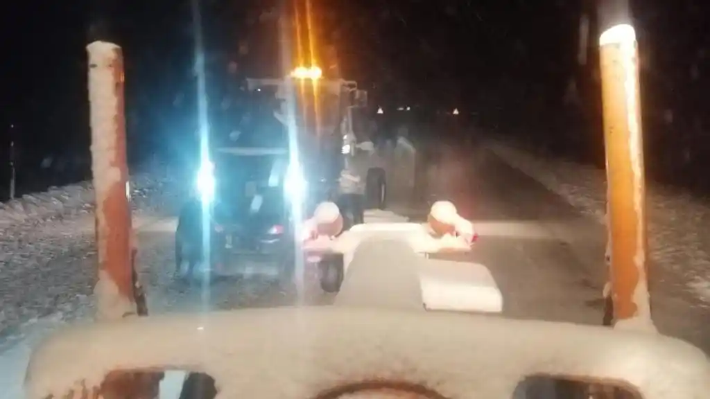 Antalya- Konya Kara Yolu tırların geçişine kapatıldı
