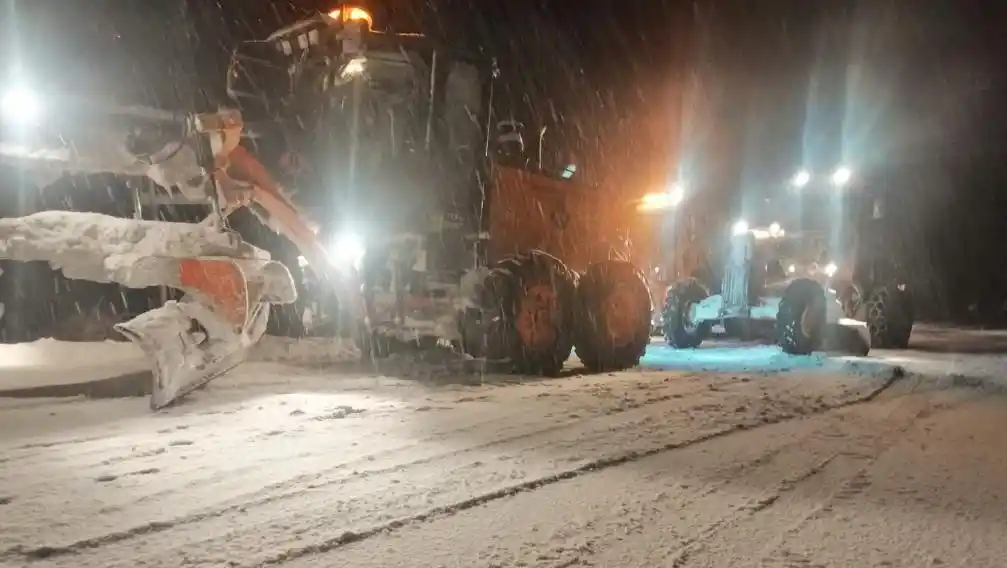 Antalya- Konya Kara Yolu tırların geçişine kapatıldı
