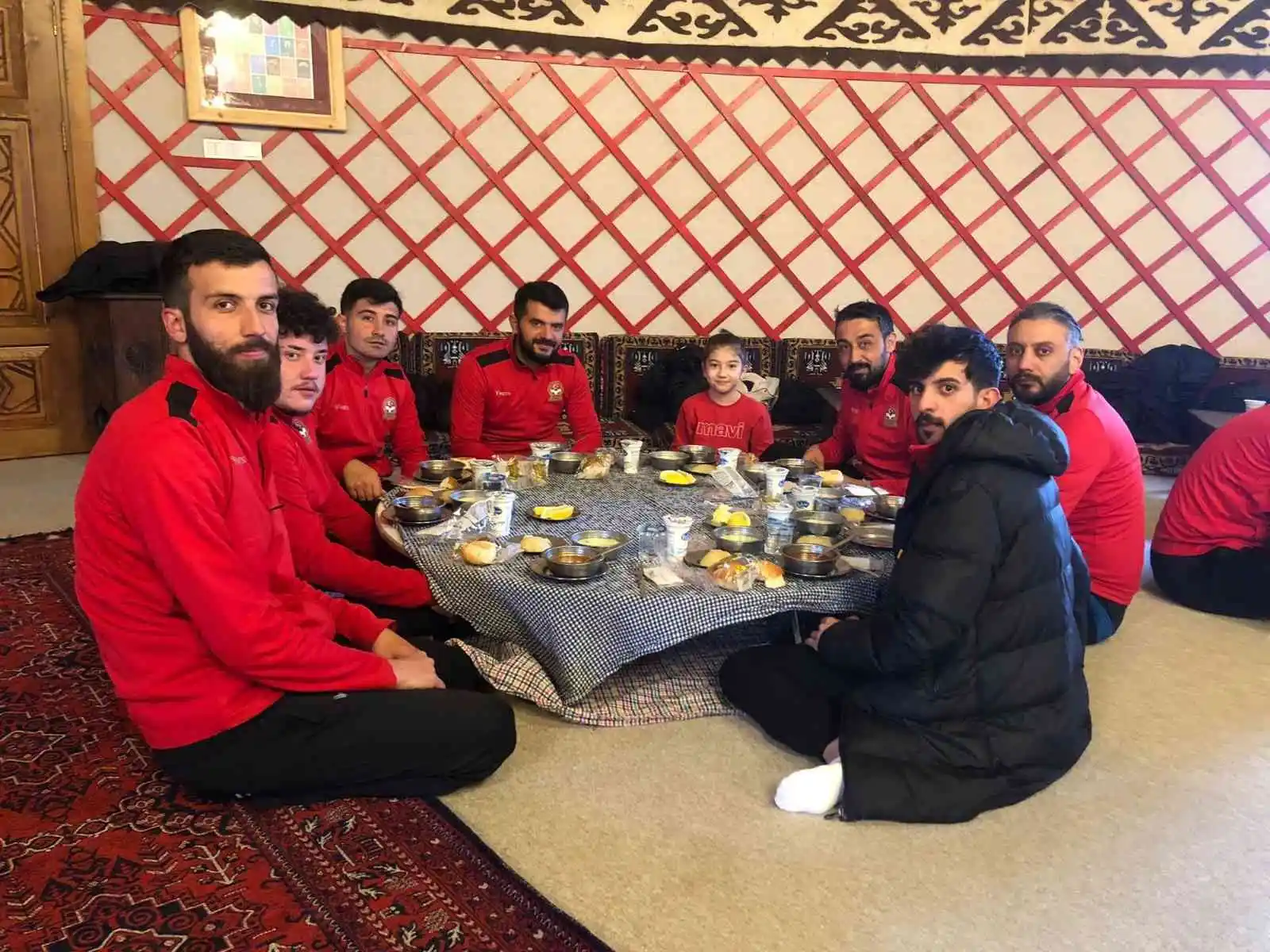 Antrenörler, Çorumlu Obası’na konuk oldu