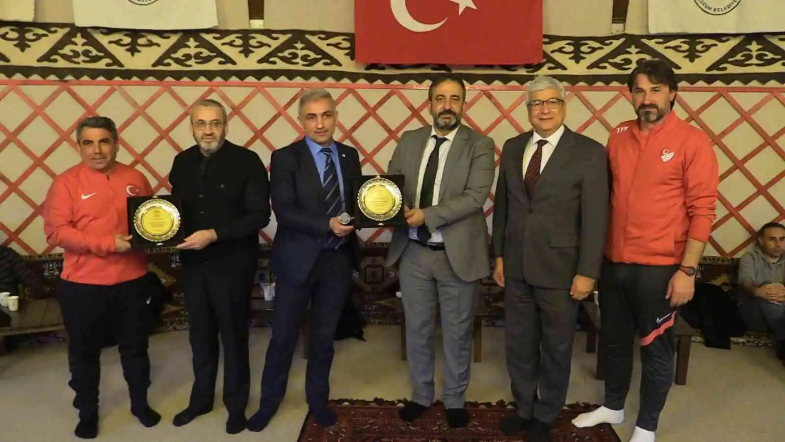 Antrenörler, Çorumlu Obası’na konuk oldu