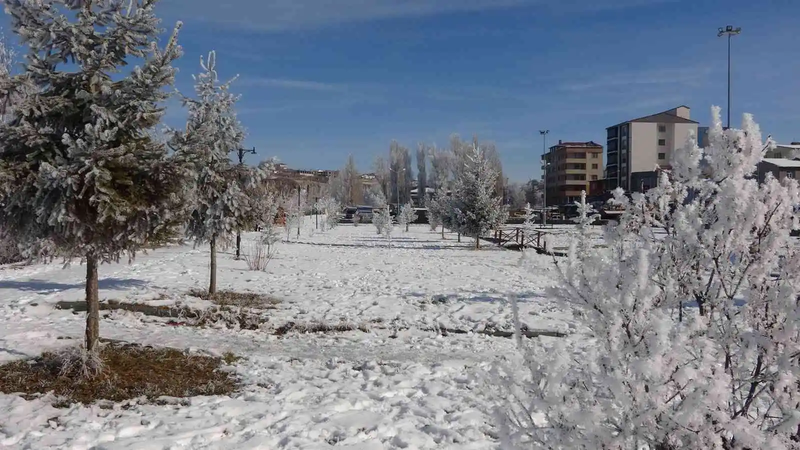 Ardahan’ın Göle ilçesi buz kesti: Eksi 28 dereceyle Türkiye’nin en soğuk yerleşim yeri oldu