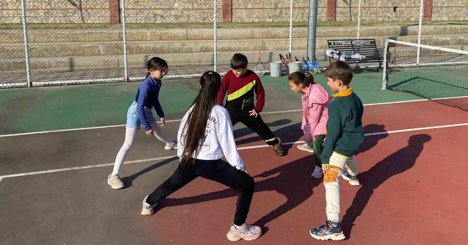 Aydın'da çocuklar hem eğleniyor, hem spor yapıyor
