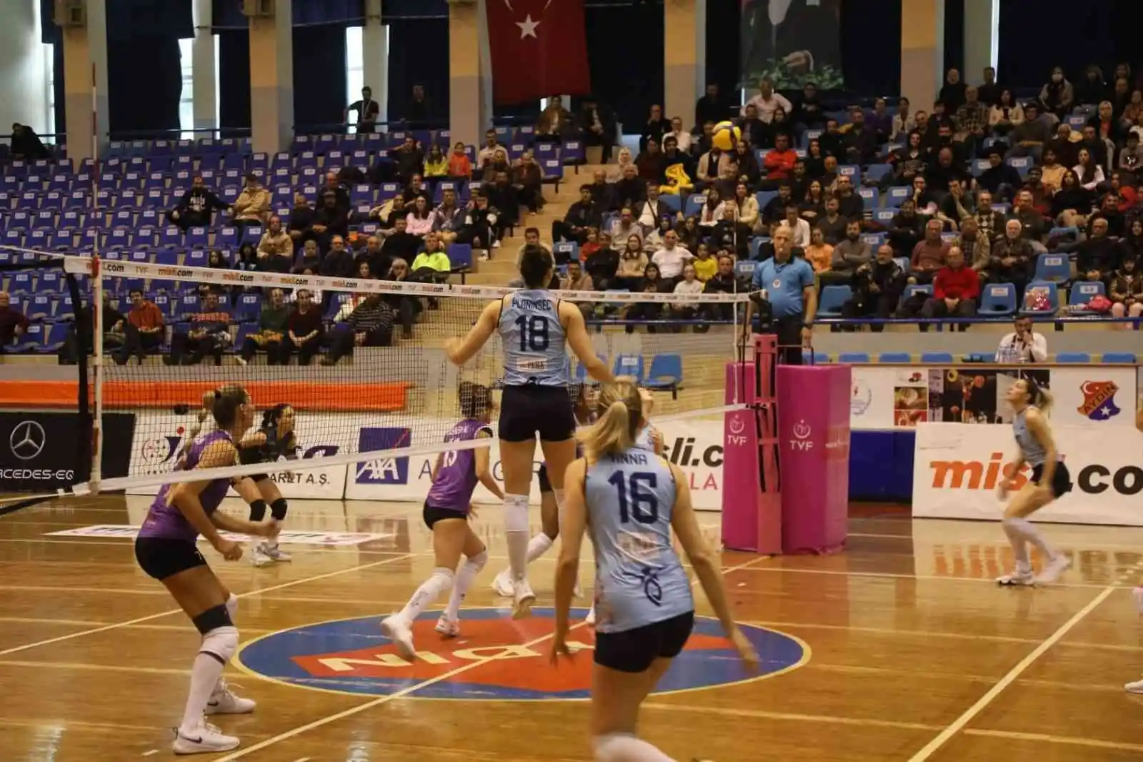 Aydın’ın Sultanları ’play-off’ mücadelesi için avantaj elde etti