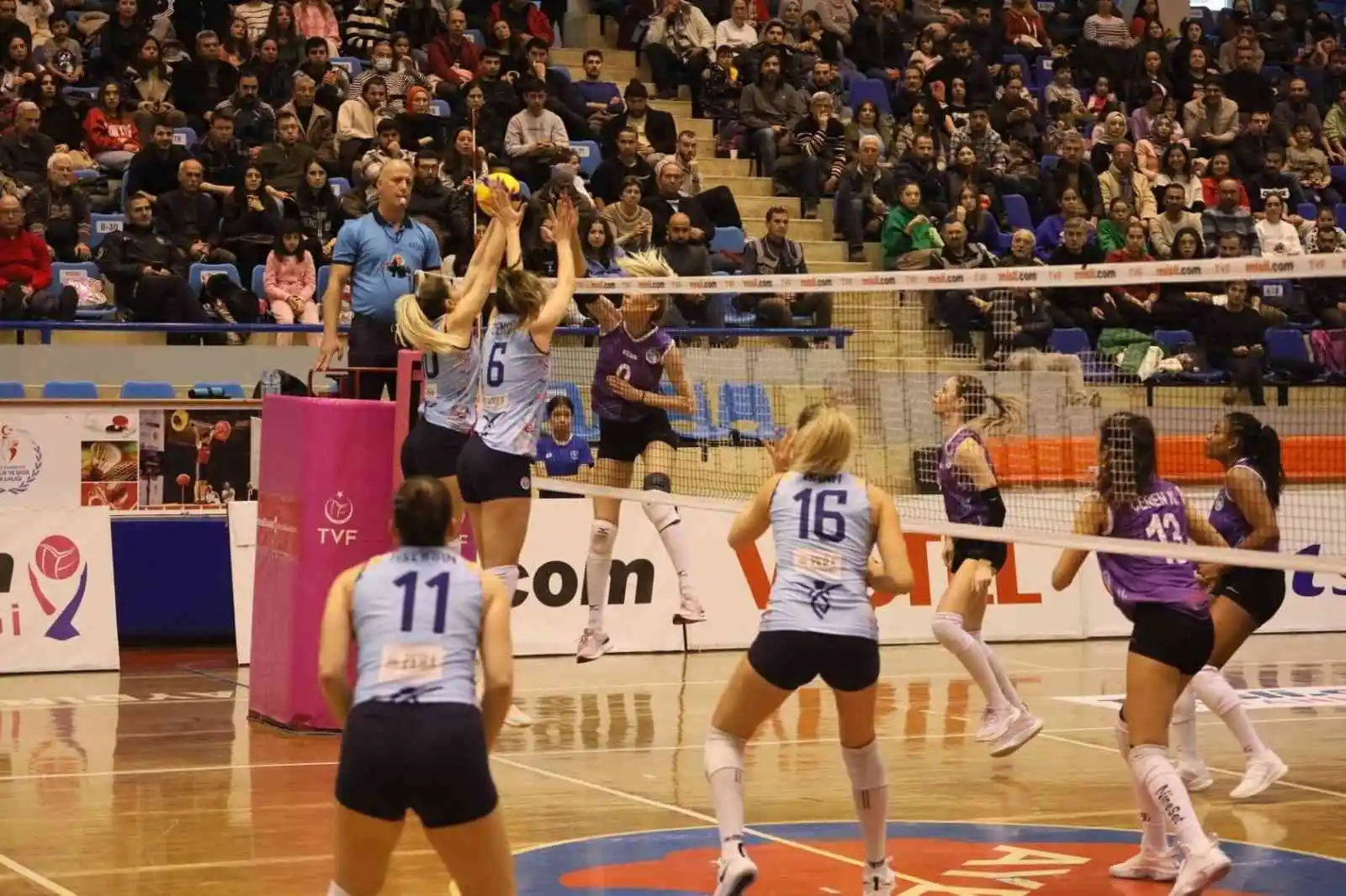 Aydın’ın Sultanları ’play-off’ mücadelesi için avantaj elde etti