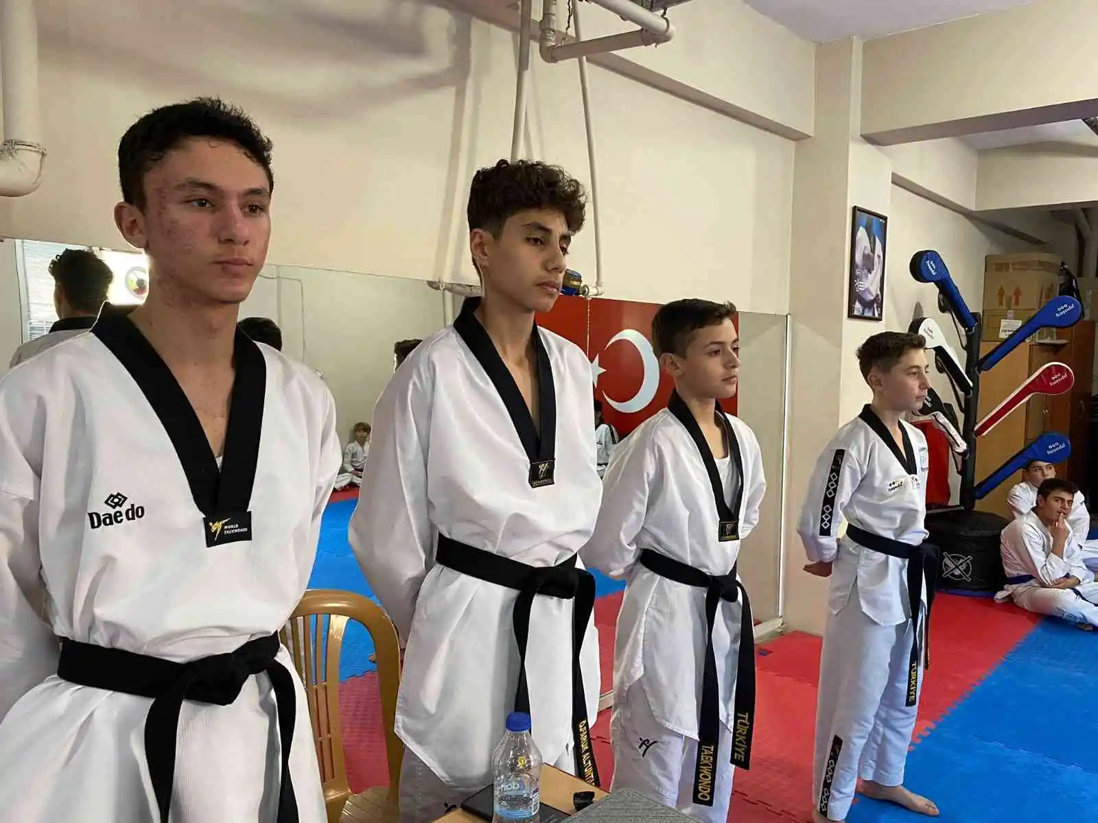 Ayvalıklı tekvandoculara yılın ilk kuşak sınavı