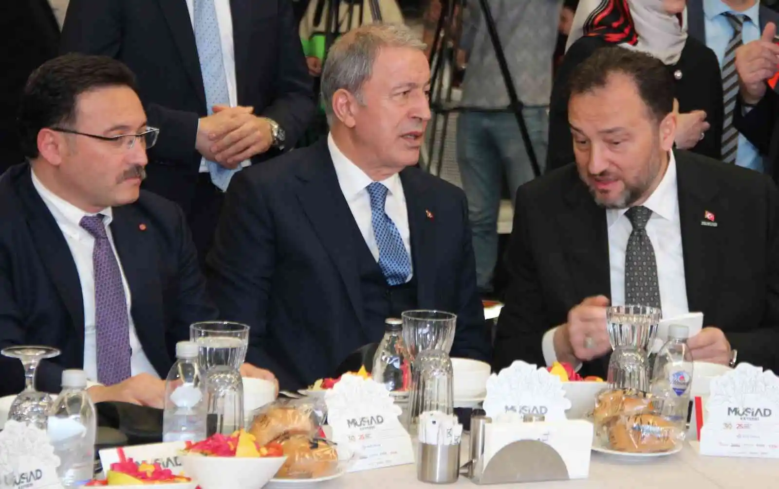 Bakan Akar: