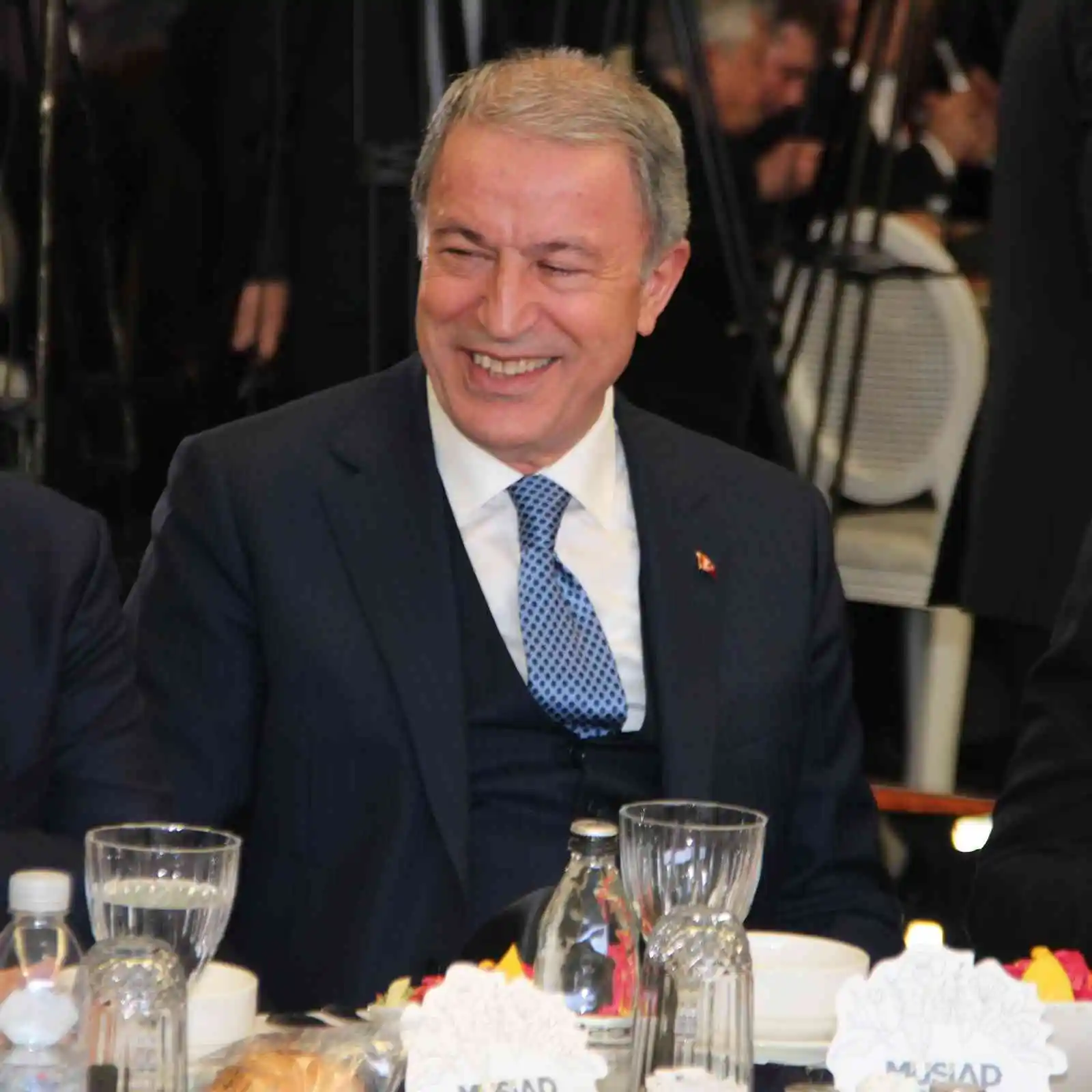 Bakan Akar: