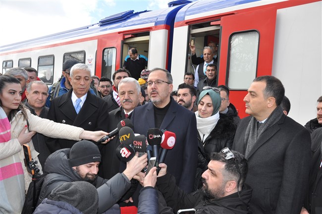 Bakan Kasapoğlu; "Sarıkamış Şehitlerini Anma Programı"na geldi