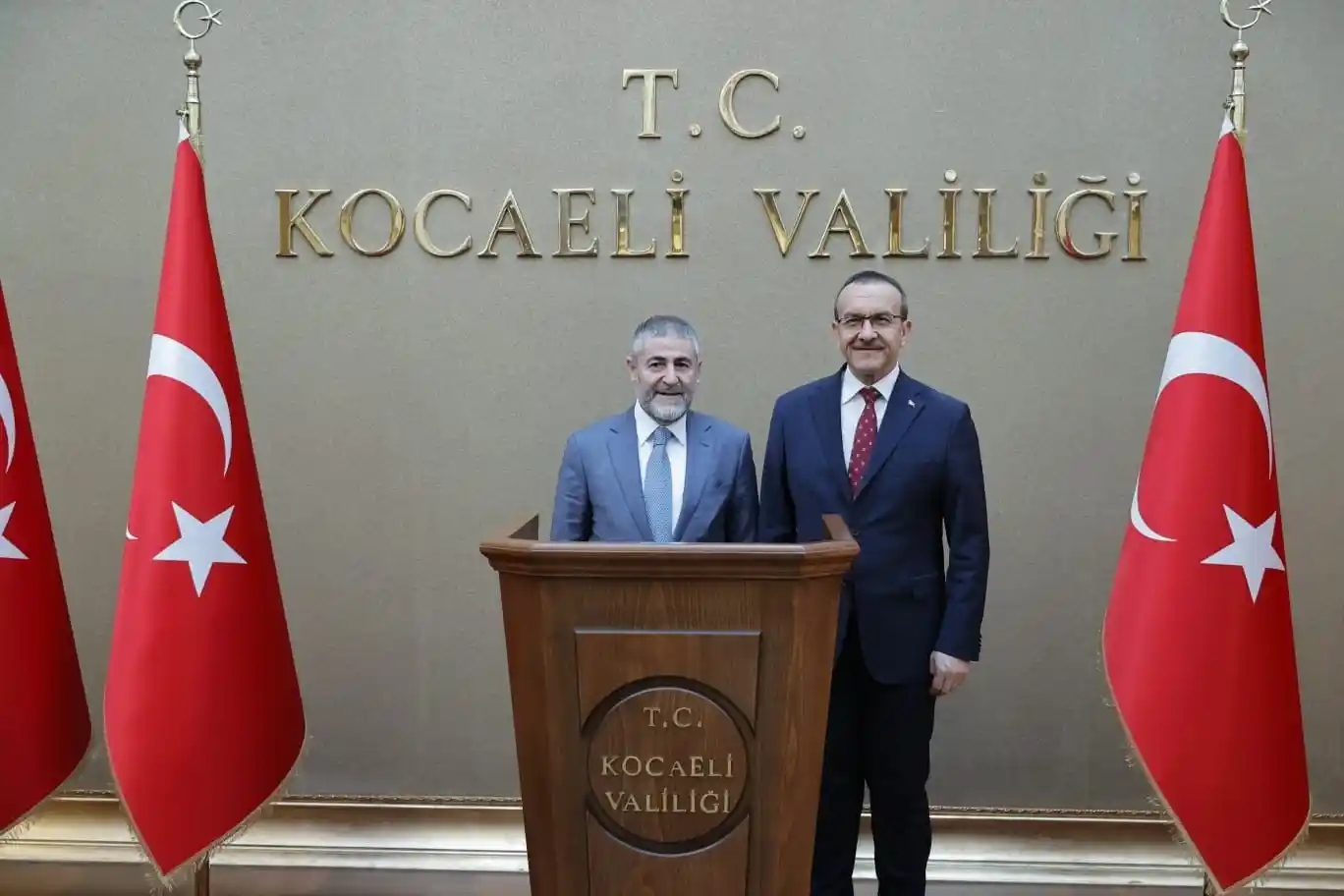 Bakan Nebati: “Türkiye’nin 90’lardaki gibi yönetim krizleriyle, ayak oyunlarıyla, ithal isimler ve boş masallarla kaybedecek 1 dakikası bile yoktur”
