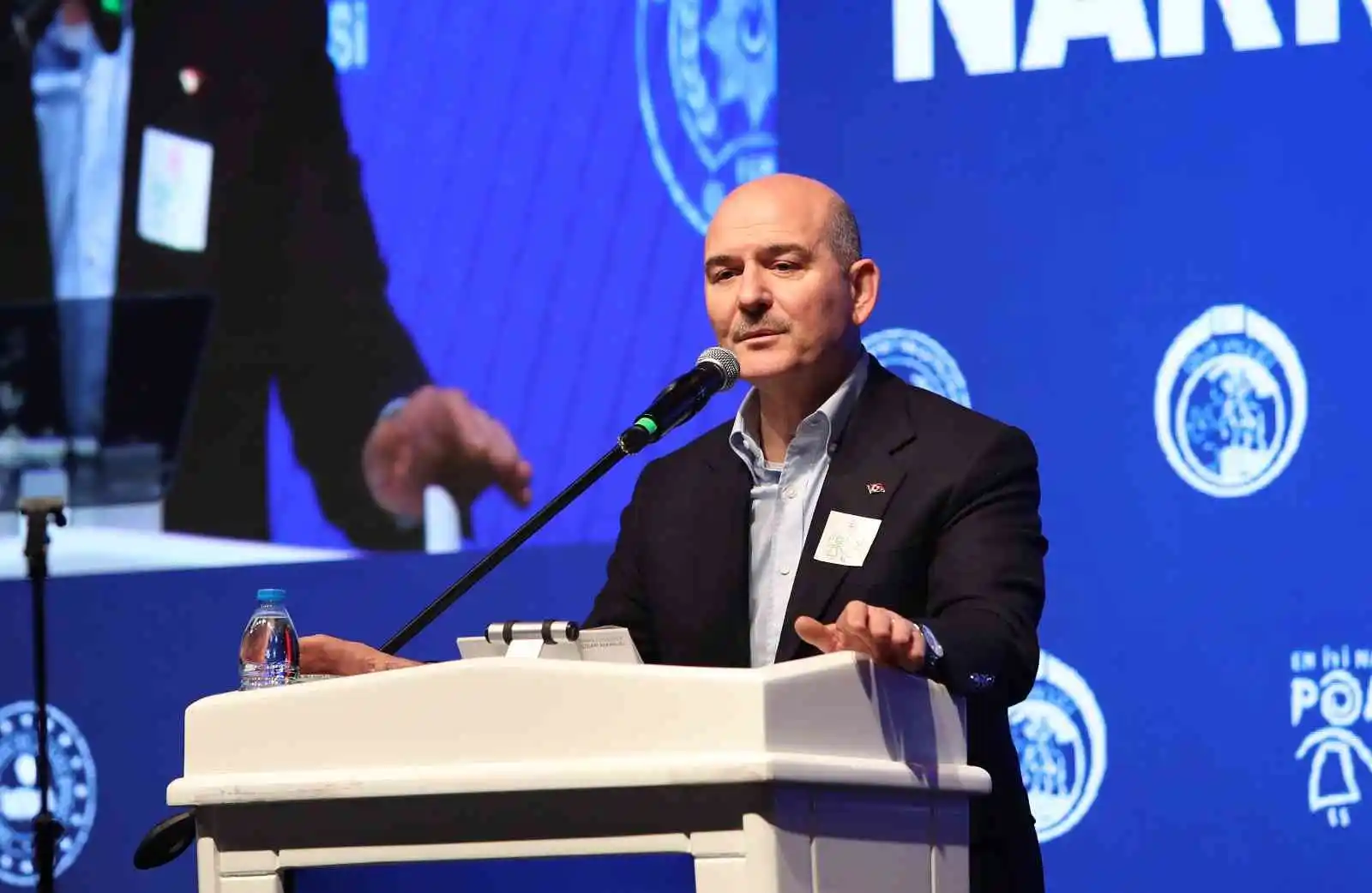 Bakan Soylu: "Tekrar söylüyorum, ayaklarını kırın"