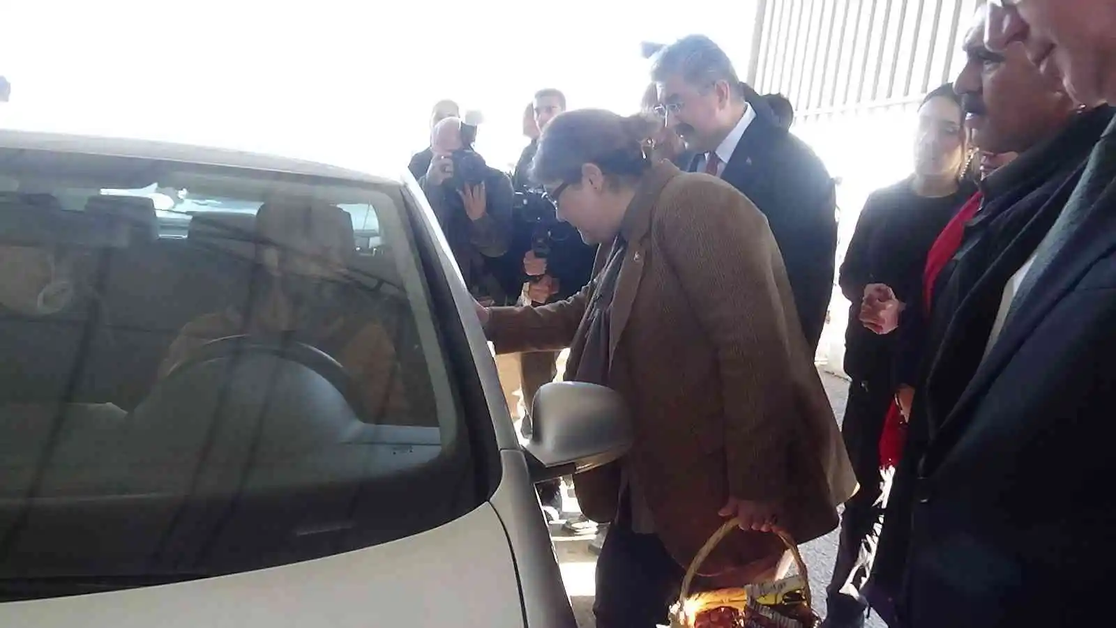 Bakan Yanık