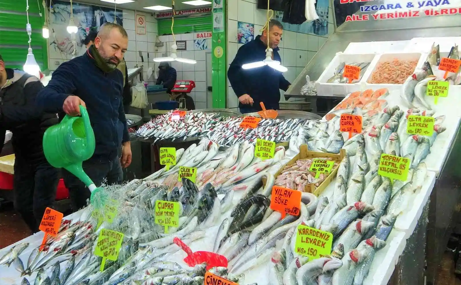 Balık tezgahları çinekop ile şenlendi
