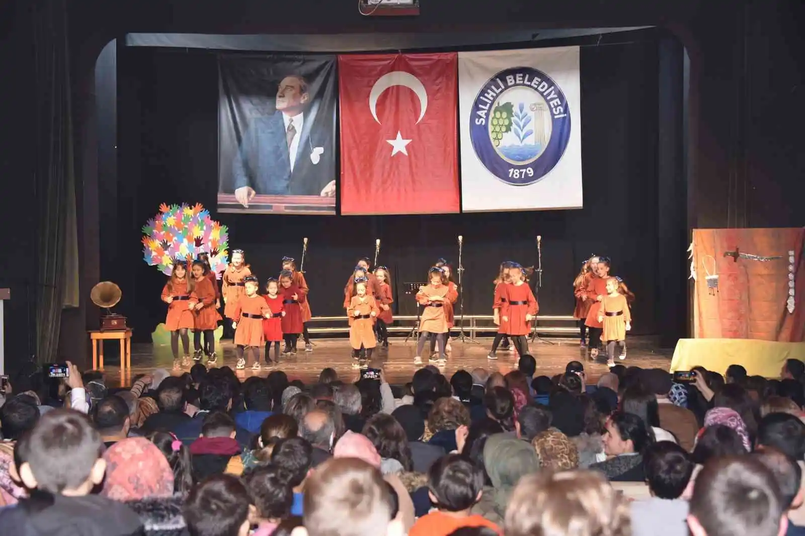 Barış Manço Salihli’de şarkılarıyla anıldı