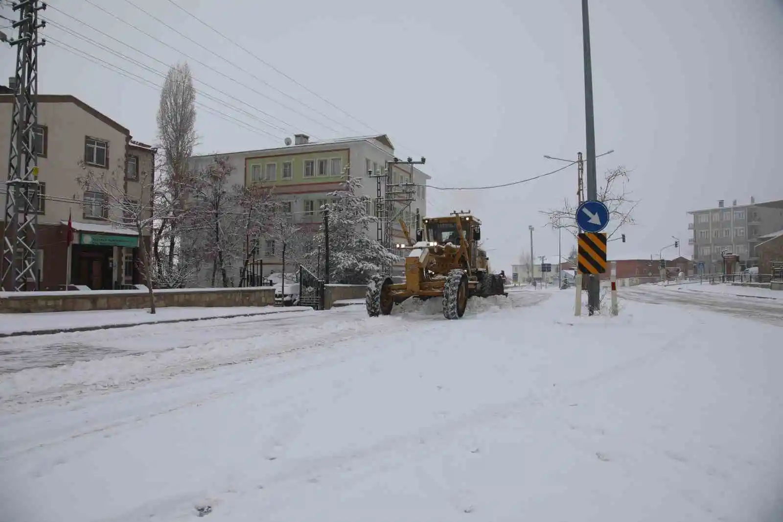 Başkale kar altında