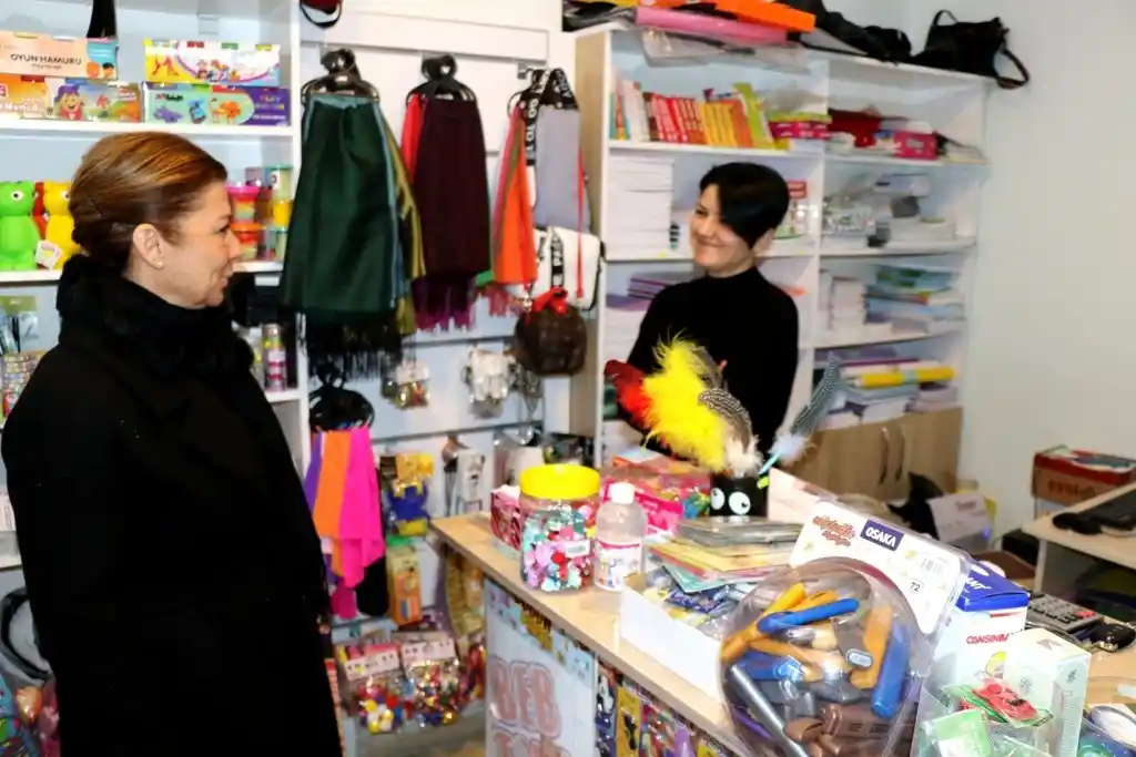 Başkan Köse esnafı yerinde dinliyor