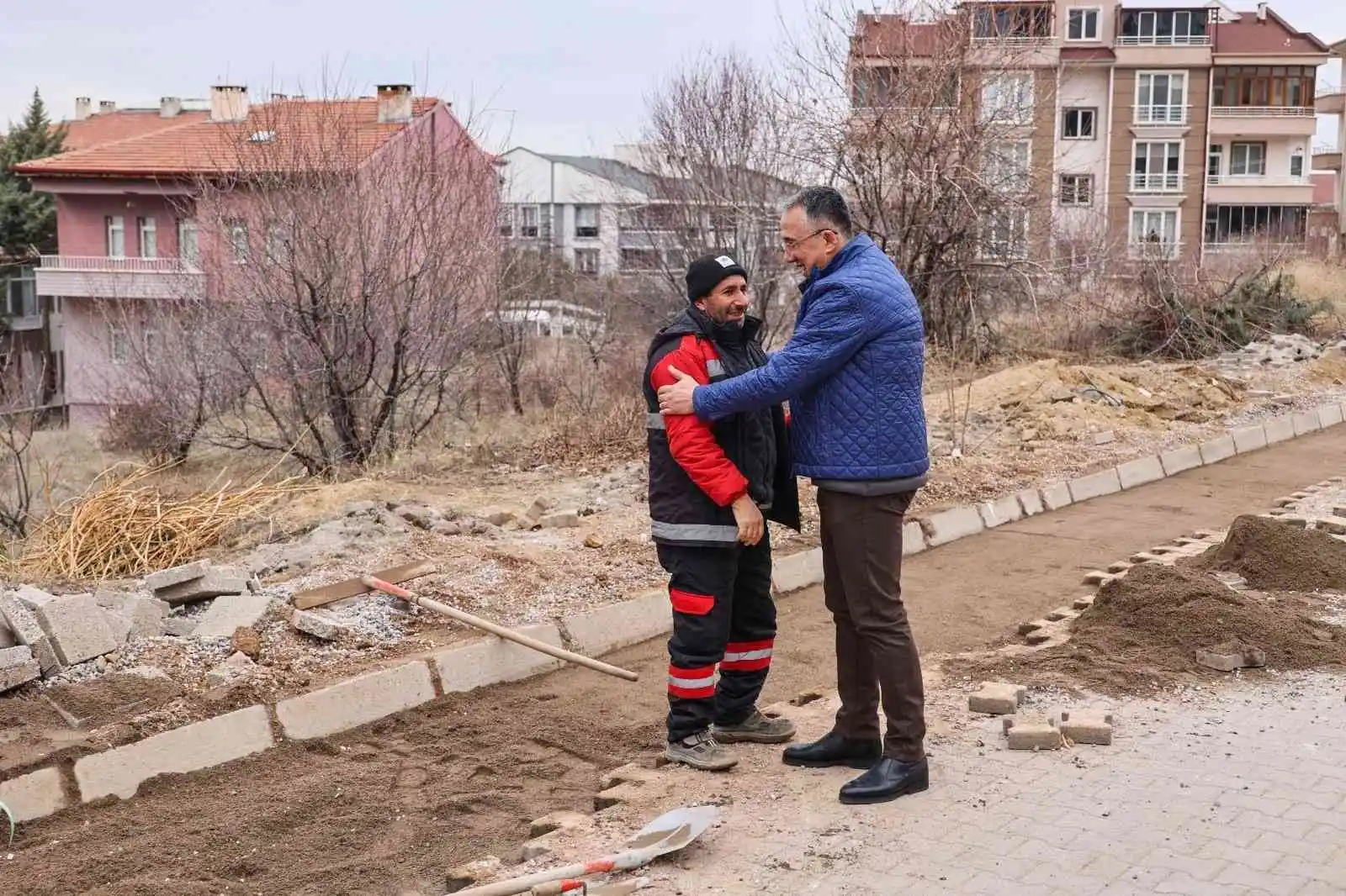 Başkan Savran Nevşehir'linin yanında