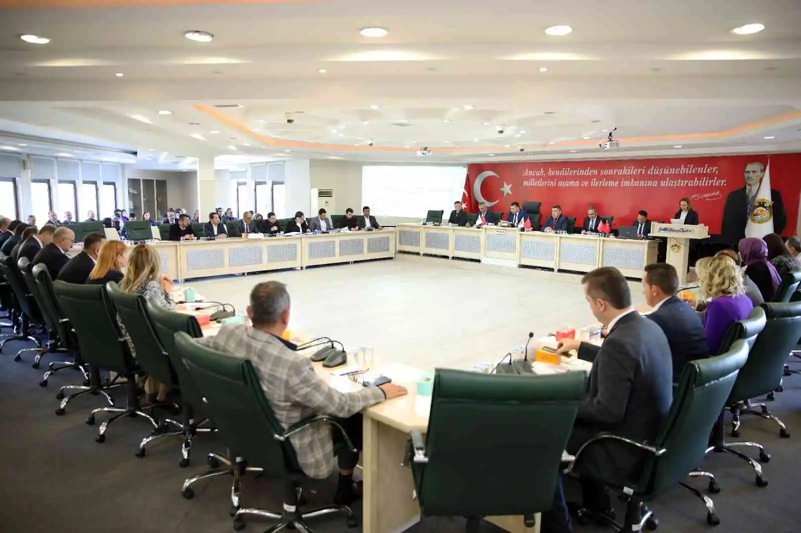 Başkan Yücel, “2022’de hedeflerimizin üzerinde hizmet ürettik”